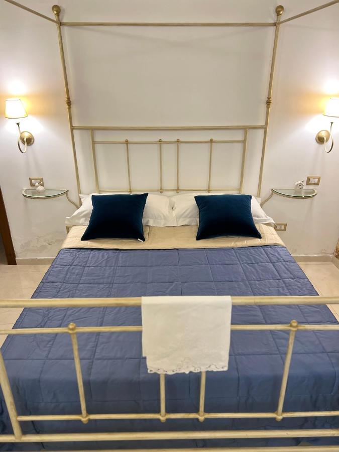 Bed and Breakfast Lo Scrigno Barocco Lecce Exterior foto
